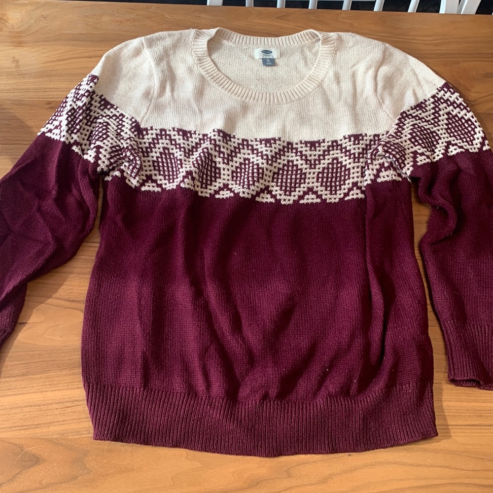 Old navy sweater